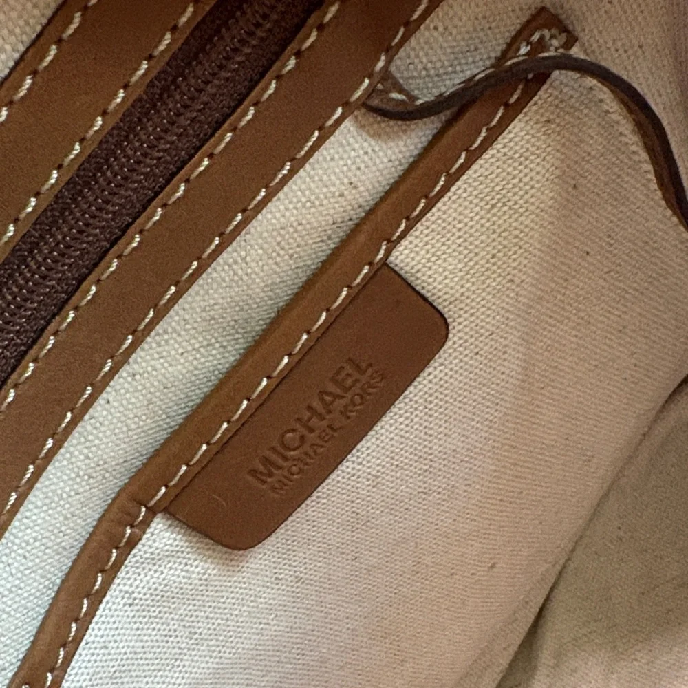 Michael Kors Astor Bowler Tote Bag Luggage Y2K - Picture 9 of 9